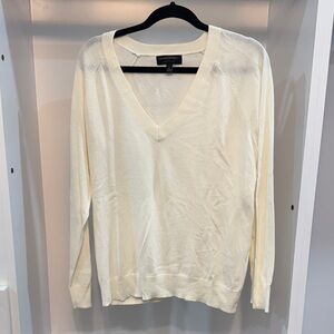 Banana Republic Soft Cream V-Neck Sweater